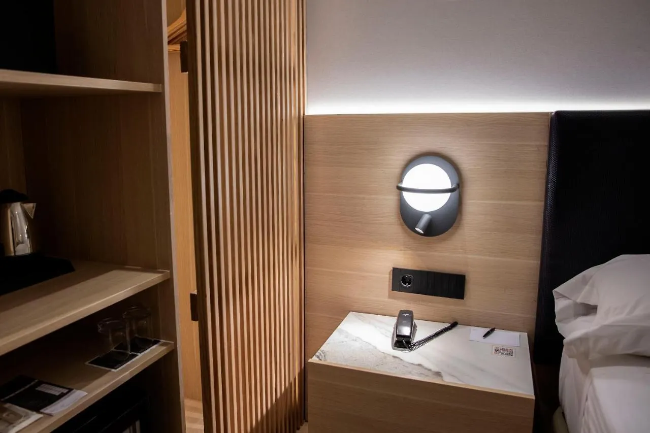Hotel Zenit Bilbao 4*,  Spagna
